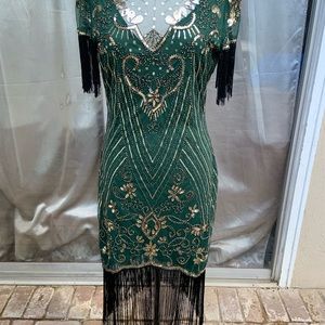 Like new size large polyester fancy flapper style dress green gatsby
